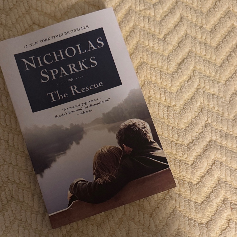Nicholas Sparks 'The Rescue' Book